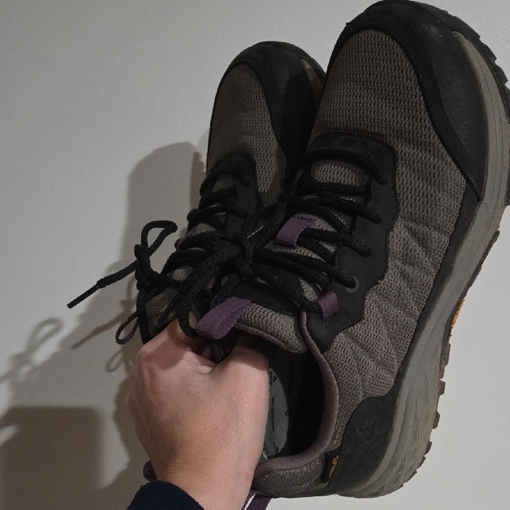 Teva Trail Shoes (W8.5)
